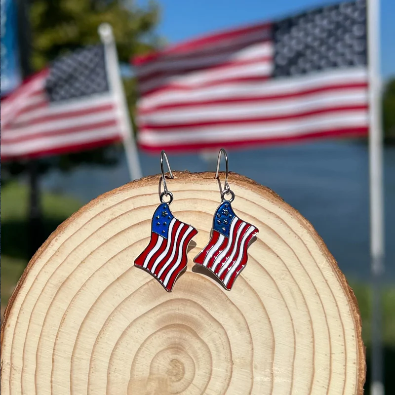 Adorable American Flag Earrings - Image 4