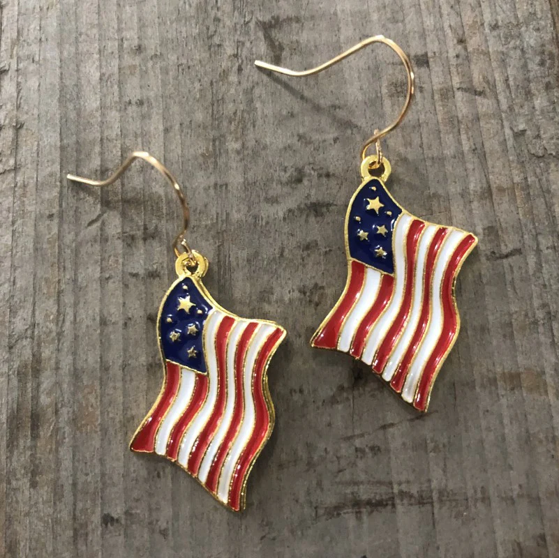 Adorable American Flag Earrings - Image 8