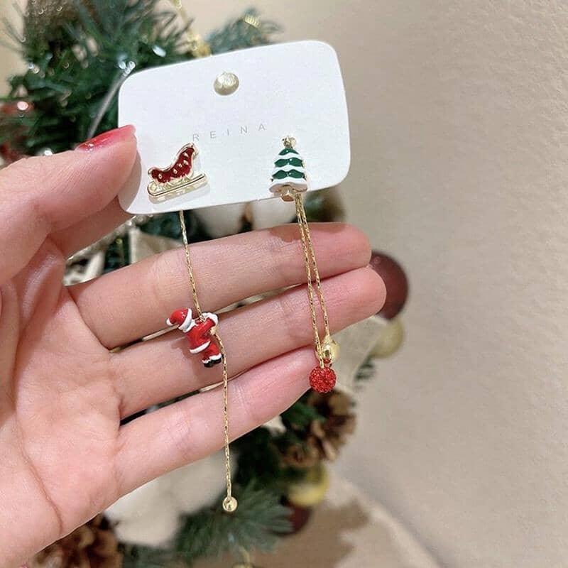 Asymmetric Santa Earrings - Image 4