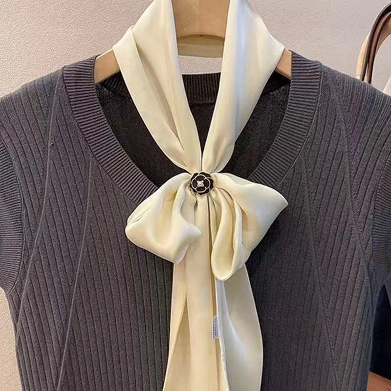 Camellia Scarf Buckle - Image 5