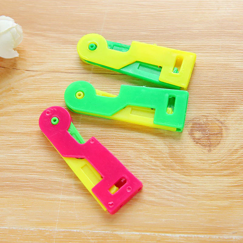 Colorful Automatic Needle Threader - Image 7