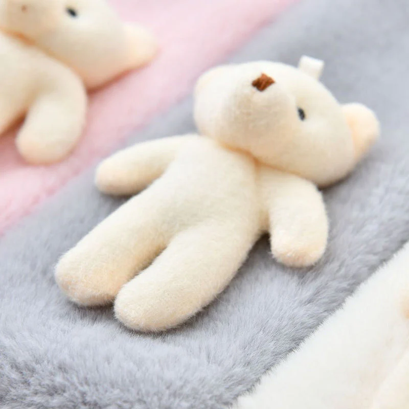 Cute Bear Plush Bib For Adult And Child - Image 3