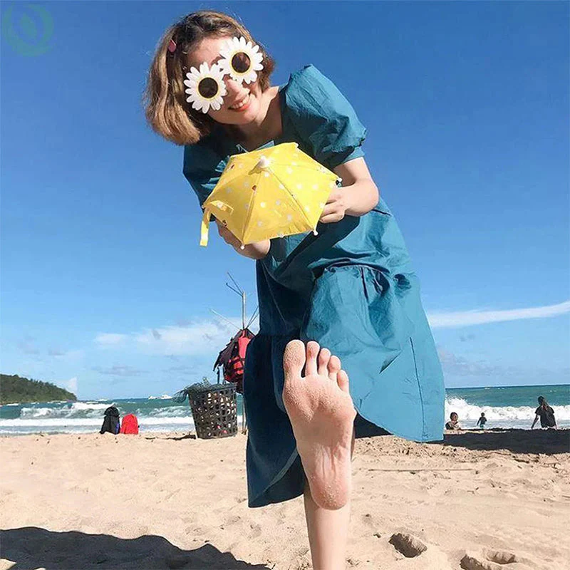 Cute Mobile Phone Holder With Sun Umbrella - Image 9