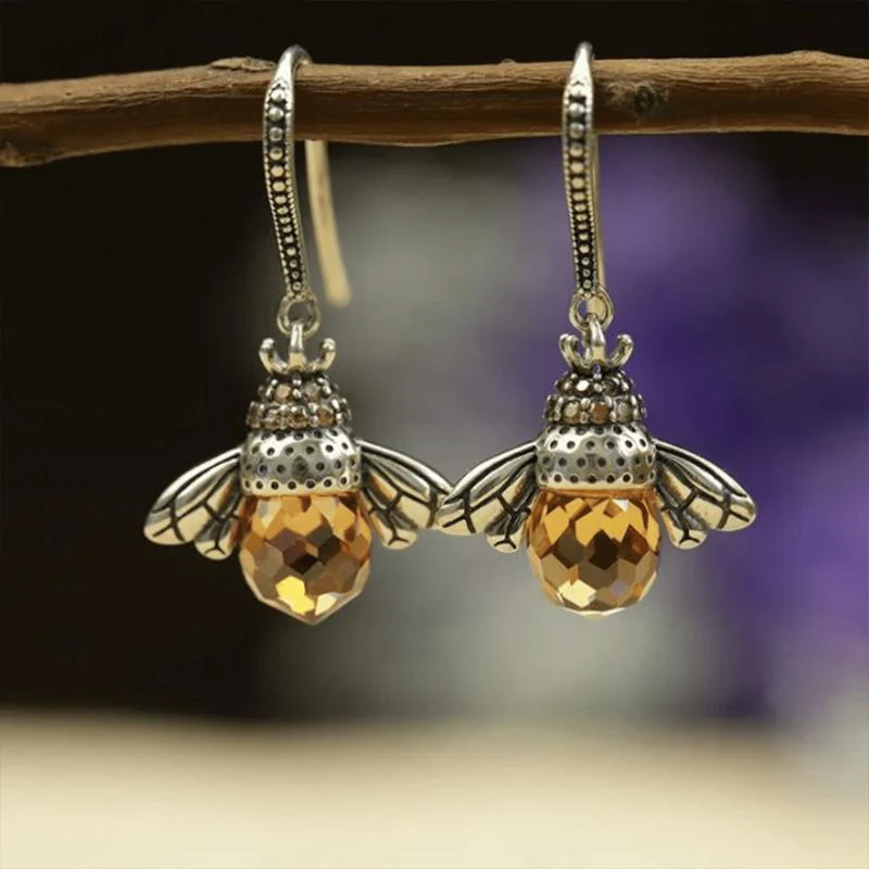 Dancing Bee Earrings - Image 4
