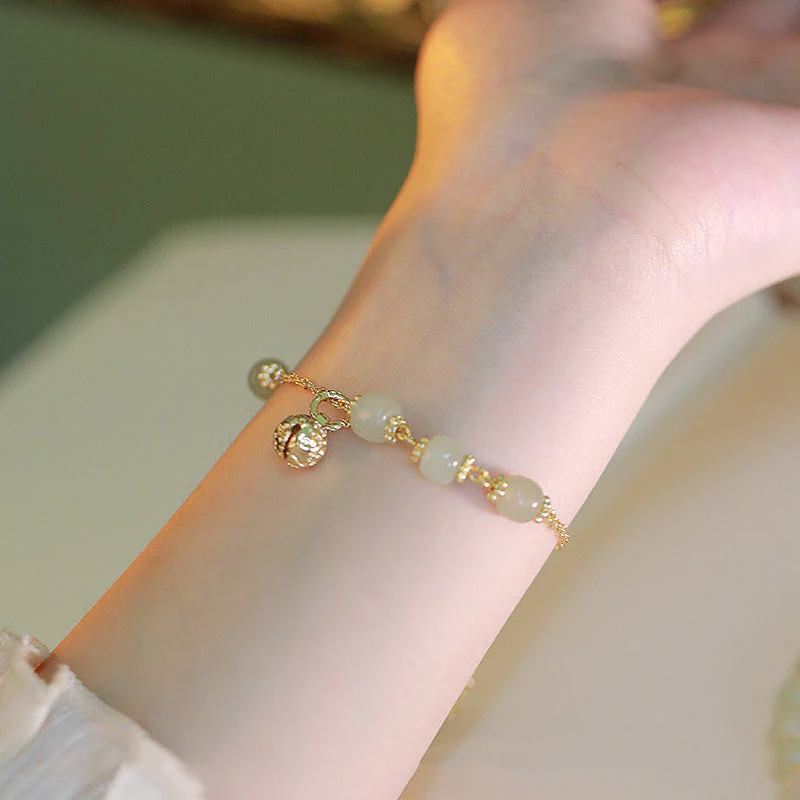 Elegant Hetian Jade Bracelet - Image 4