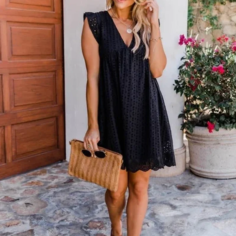 Elegant Lace Hollow Dress - Image 4
