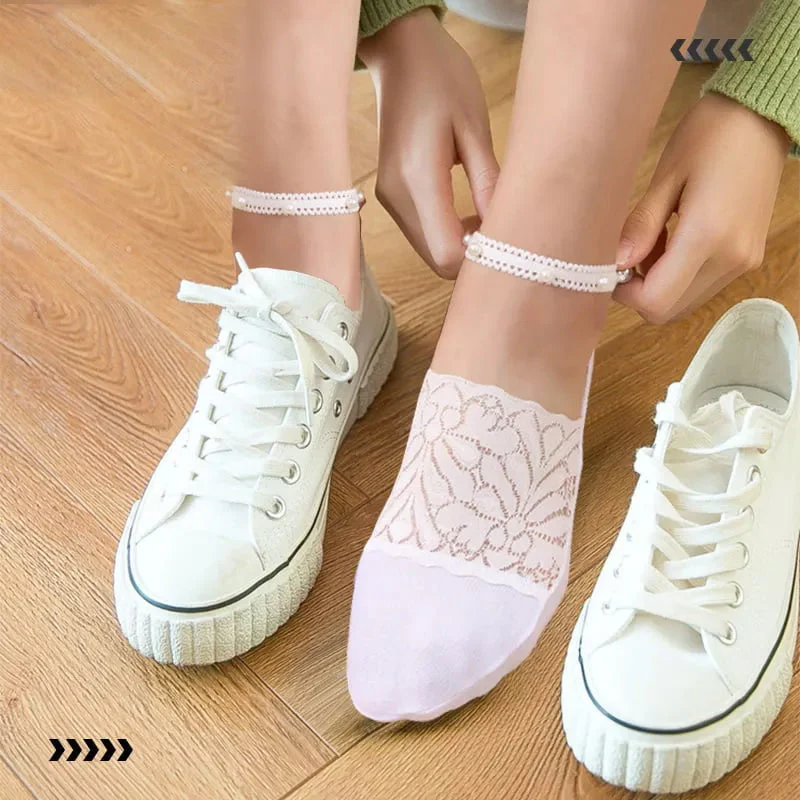 Elegant Pearl Lace Socks - Image 4
