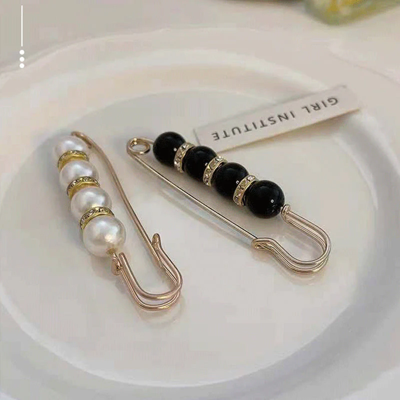 Fancy Rhinestones Pearls Safety Pin Brooch - Image 3