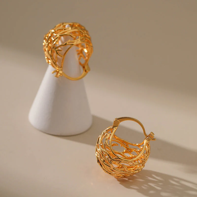 Fashion Cutout Earrings - Image 4