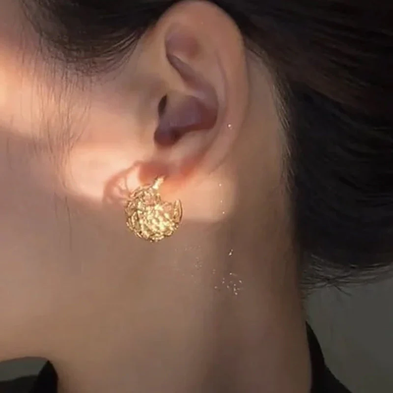 Fashion Cutout Earrings - Image 8