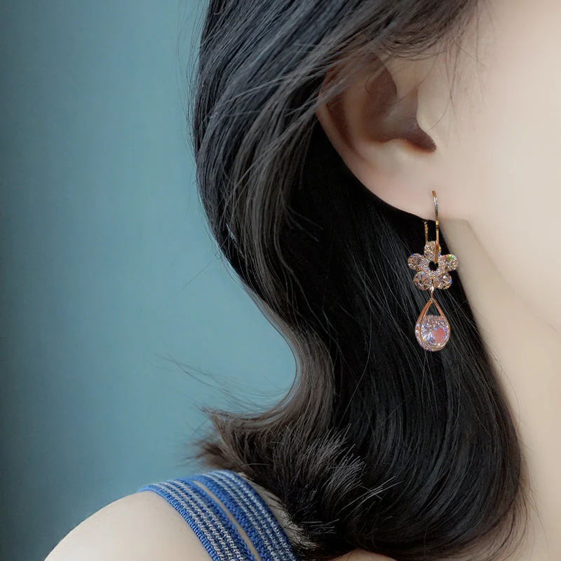 Fashion Flower Crystal Earrings - Image 5