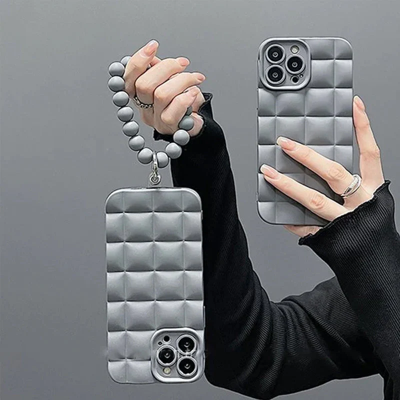 Frosted Pearl Bracelet Case for iPhone - Image 11