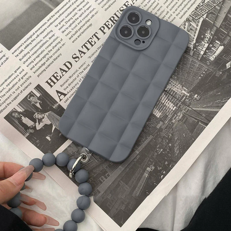 Frosted Pearl Bracelet Case for iPhone - Image 3