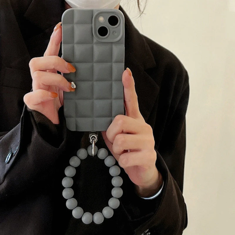 Frosted Pearl Bracelet Case for iPhone - Image 6