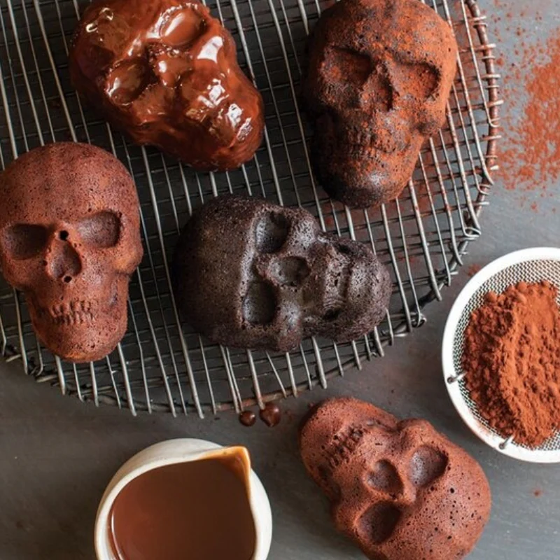 Halloween Skull Cake Mold - Image 7