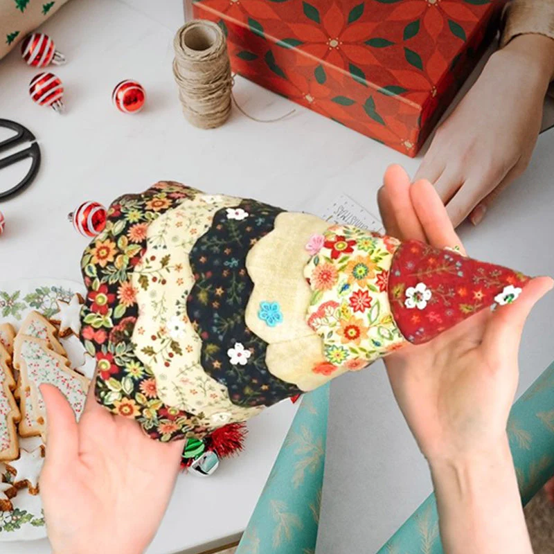 Handmade Christmas Tree Quilting Set - Image 4