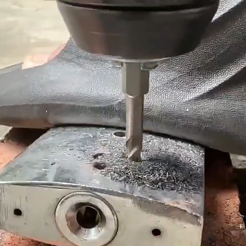 High-strength eccentric twist drill bit - Image 2