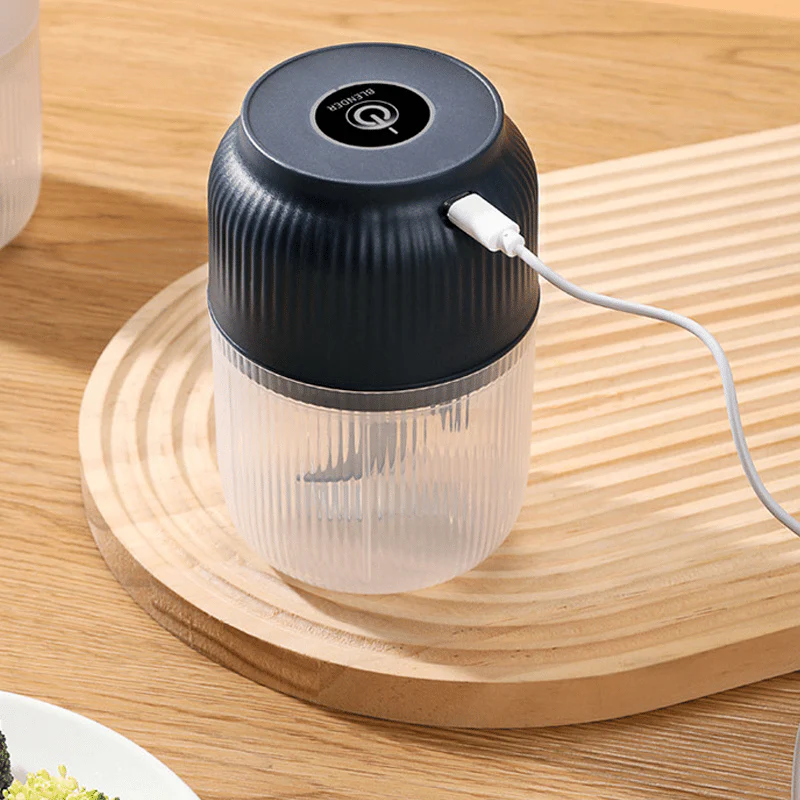 Household Electric Garlic Crusher - Image 7