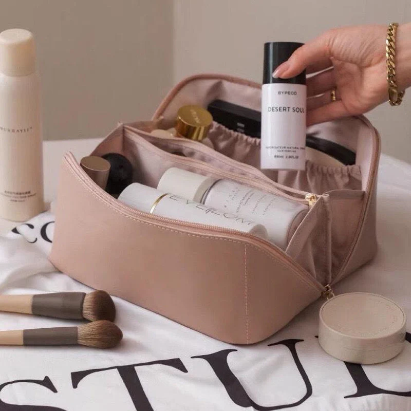 Large-capacity Travel Cosmetic Bag - Image 6