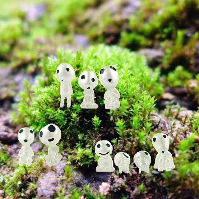 Luminous Garden Ghost Miniature Figurines - Image 3