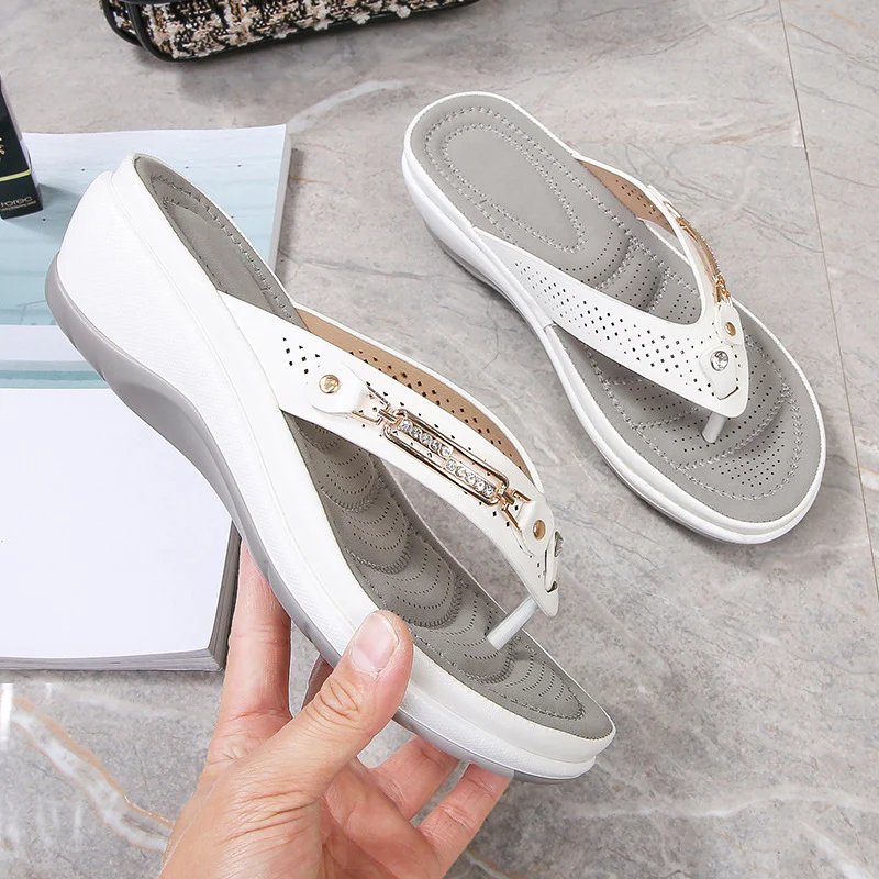 Metal Buckle Beach Flip Flops - Image 4