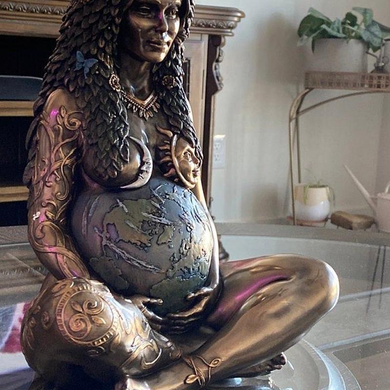 Mother Earth Goddess Statue - Image 2