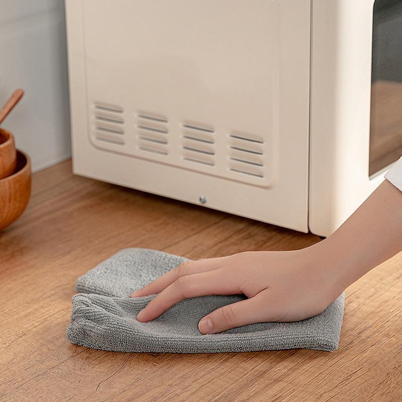 Multifunction Retractable Microfiber Dust Brush Gap Mop - Image 8