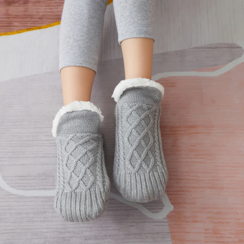 New Woven And Velvet Indoor Socks Slippers - Image 11