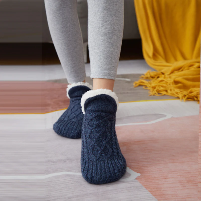New Woven And Velvet Indoor Socks Slippers - Image 12