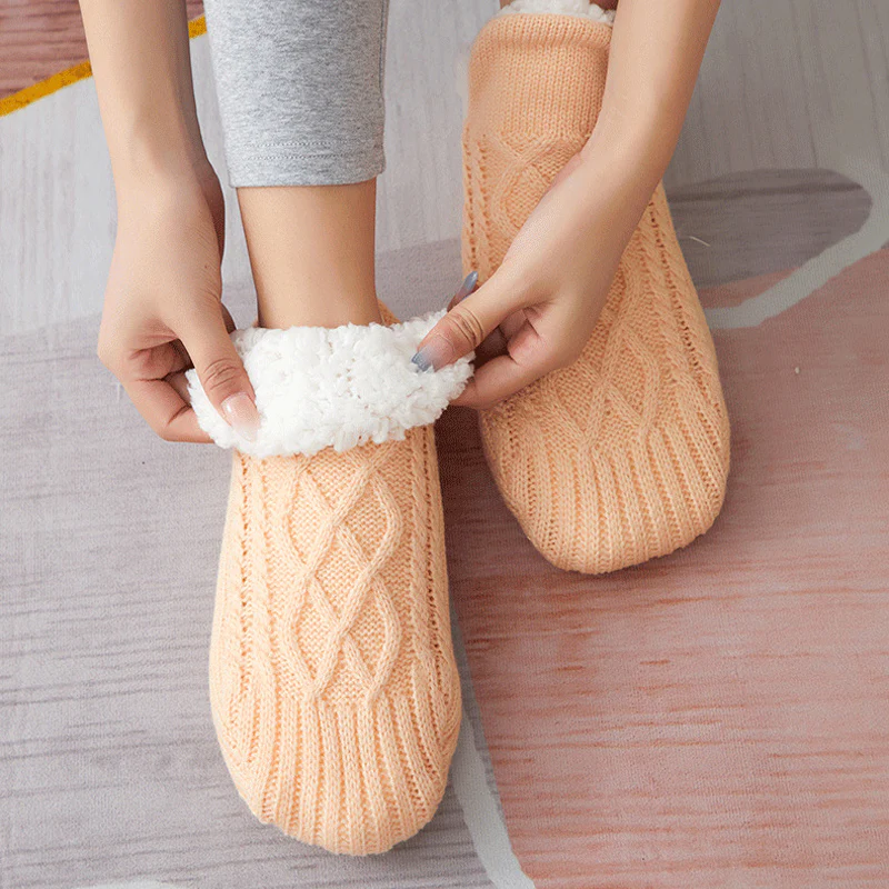 New Woven And Velvet Indoor Socks Slippers - Image 5