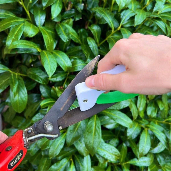 Outdoor Portable Knife Sharpener - Image 7