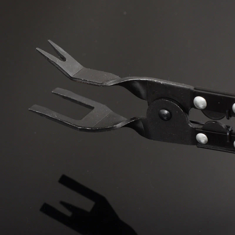 Plastic Rivet Snap Pliers - Image 6