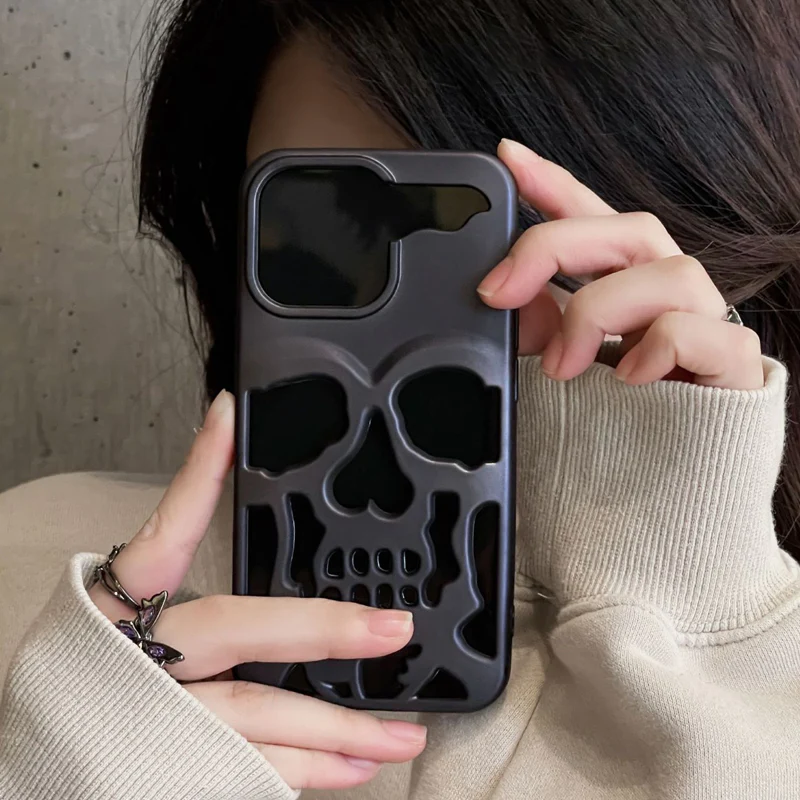 Plated Skull Case Cover For iPhone - Image 3