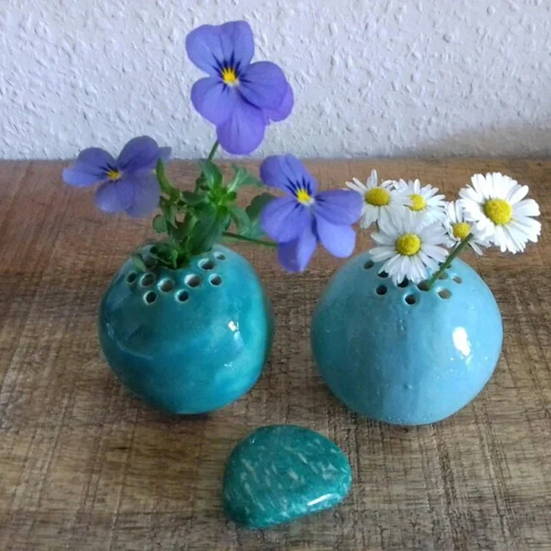 Resin Handmade Vase Flower Stone Table Decor - Image 3