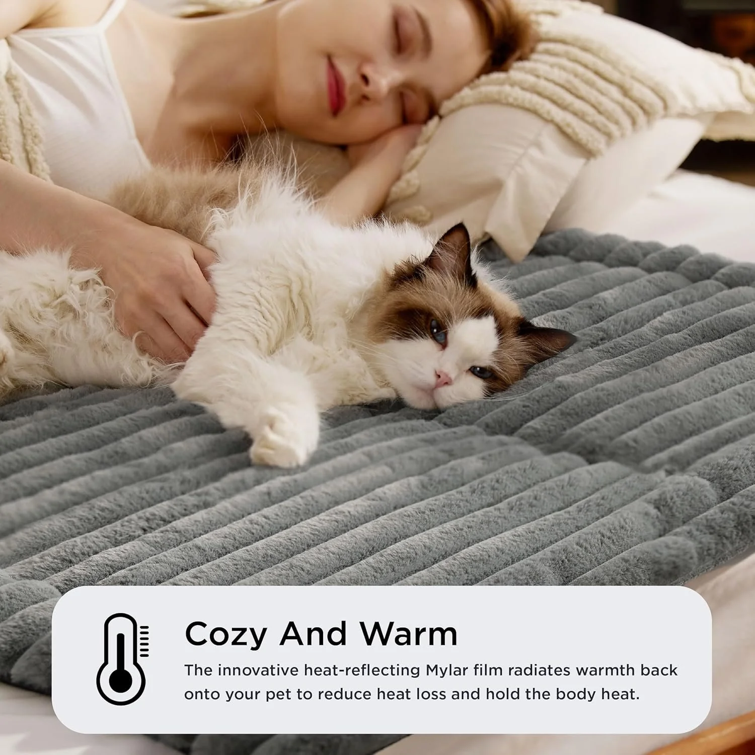 Sakerplus Self Warming Thermal Pet Bed Mat - Image 2