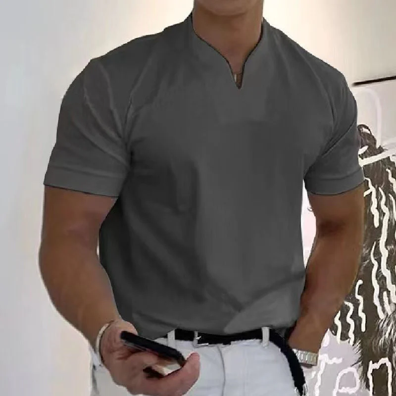 Short-sleeved V-neck Athletic T-shirt - Image 7