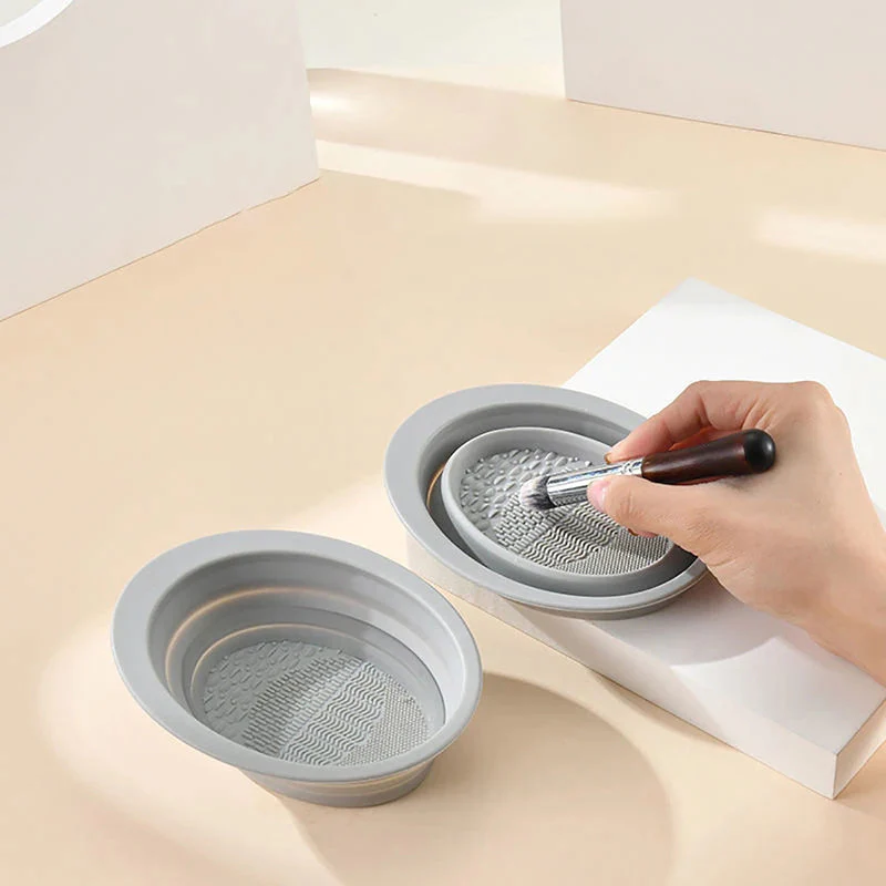 Silicone Makeup Brush Cleaner Bowl - Image 4