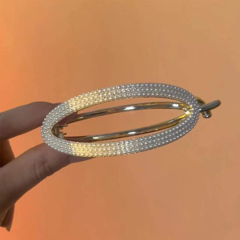 Sparkling Curved Minimalist Hair Buckle - Image 6