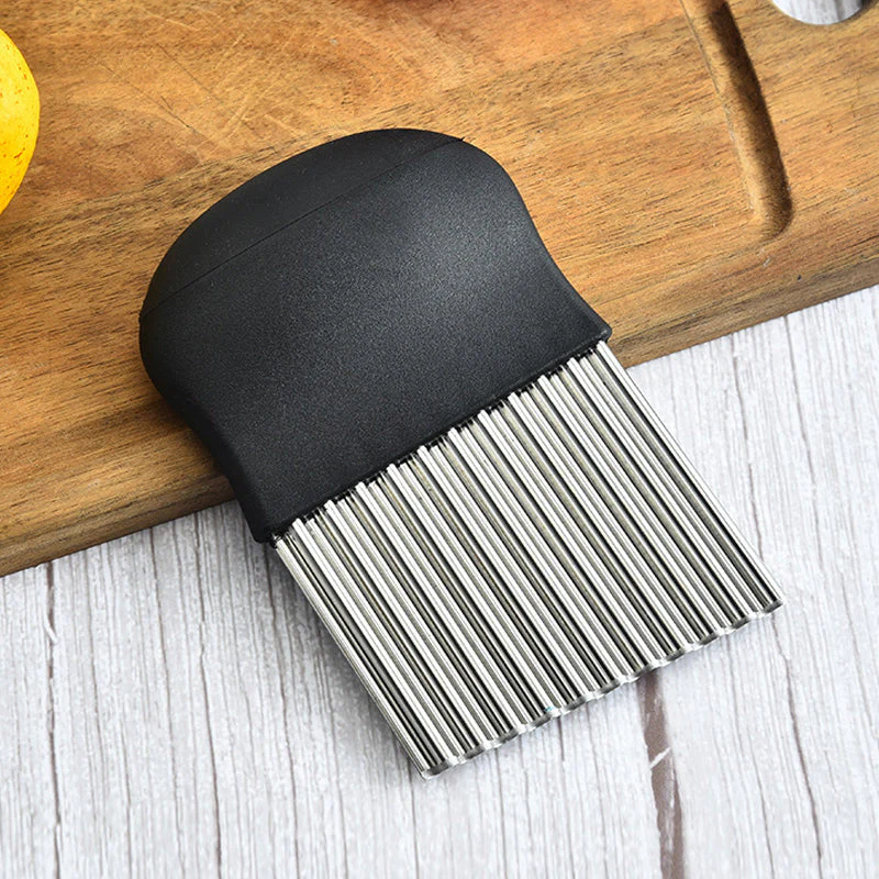 Spike Wavy Potato Knife - Image 3