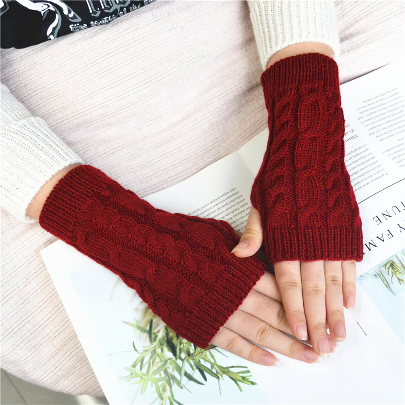 Stylish Woolen Gloves - Image 12