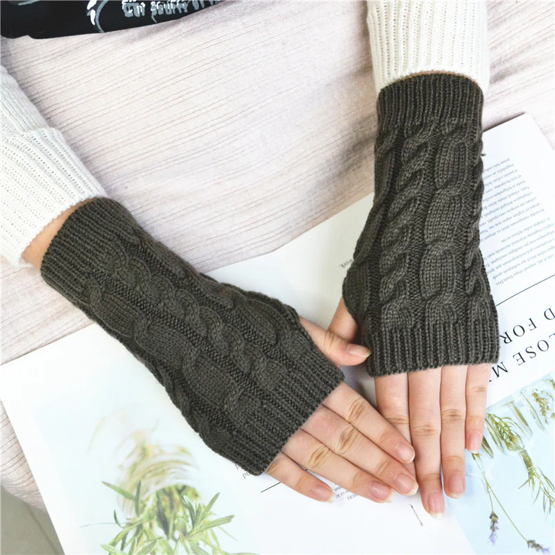 Stylish Woolen Gloves - Image 8