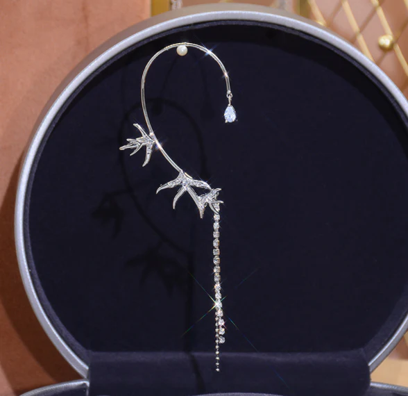 Swallow Tassels Earrings - Image 9