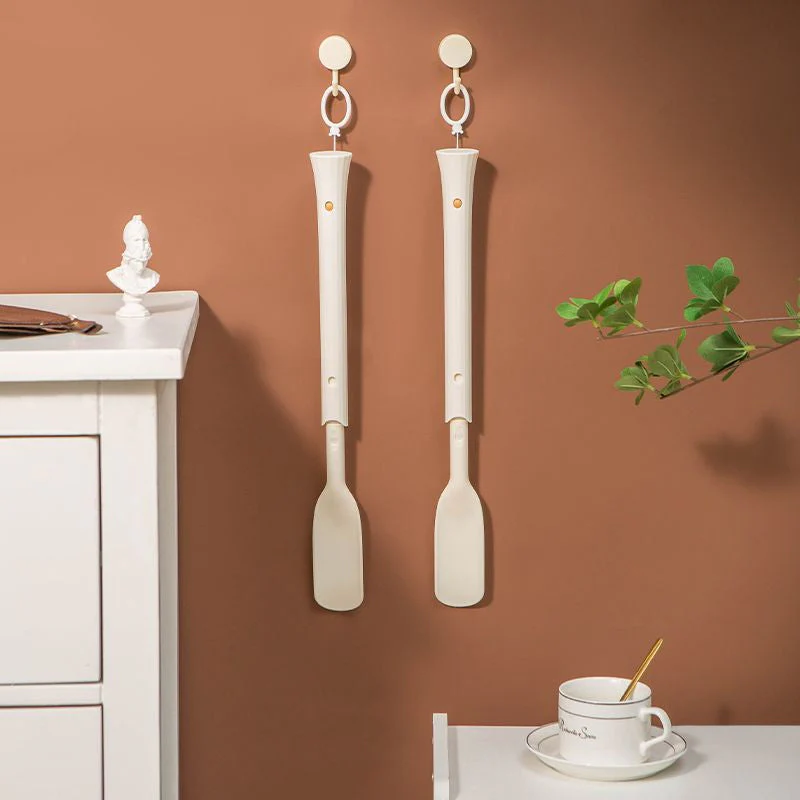 Telescopic Adjustable Length Shoe Horn - Image 3