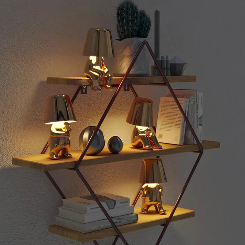 Thinker Little Golden Man Table Lamp - Image 6