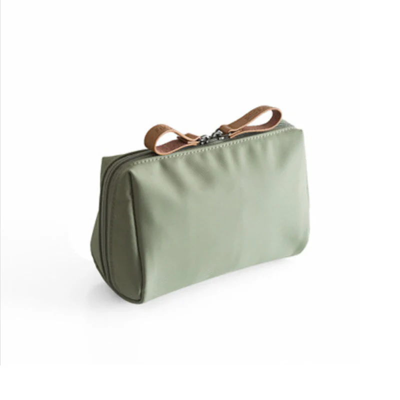 Travel Makeup Pouch for Women - Image 14