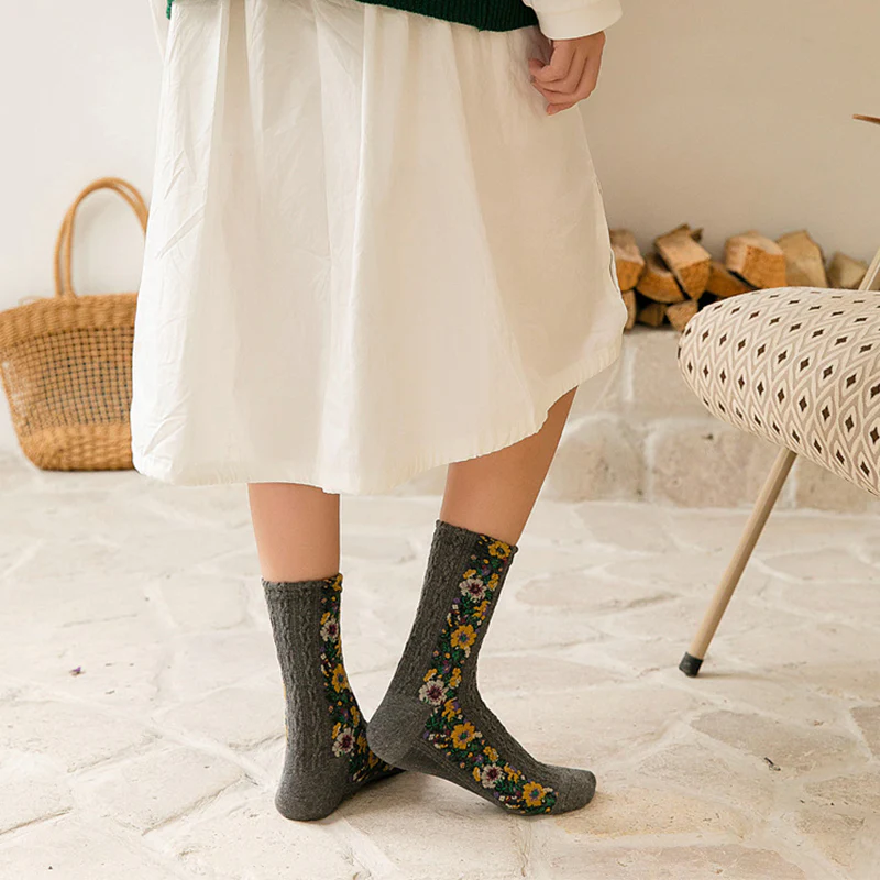 Vintage Floral Style Cotton Crew Socks - Image 2