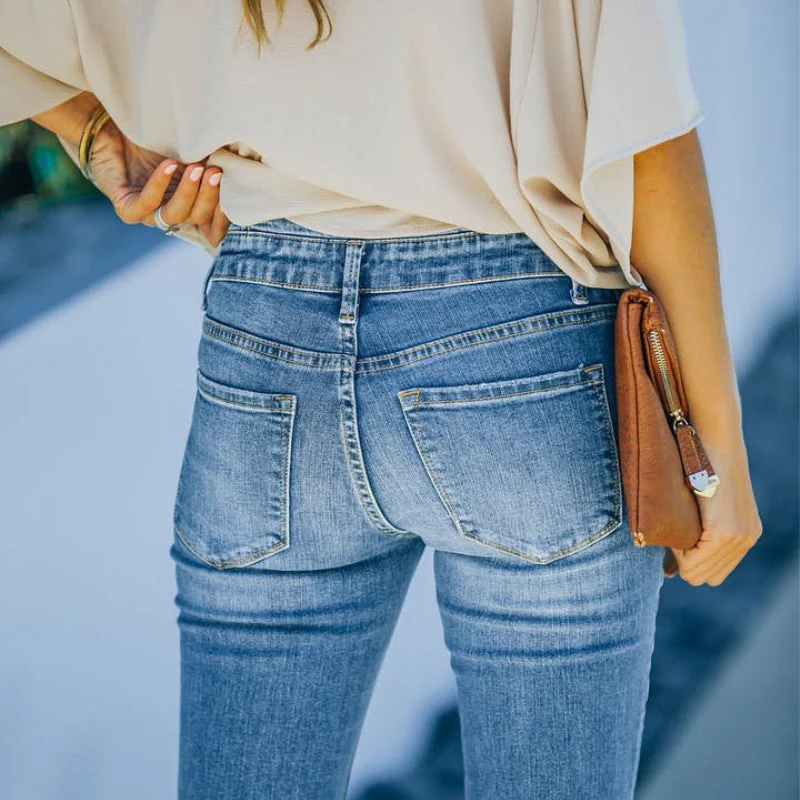 Vintage High-Waisted Jeans With Flared Legs From The 70s - Image 3