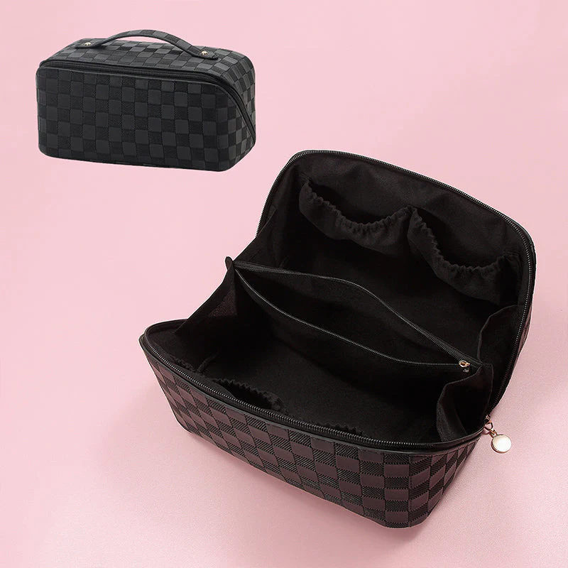 Vintage Pattern Handheld Makeup Bag - Image 10