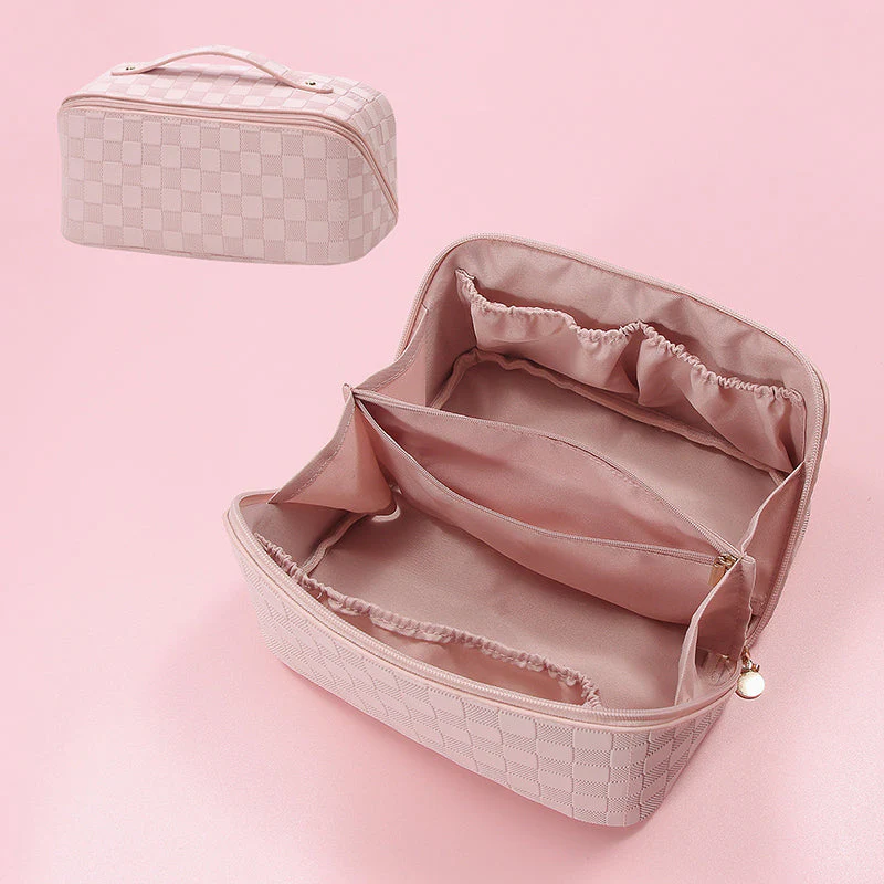 Vintage Pattern Handheld Makeup Bag - Image 9
