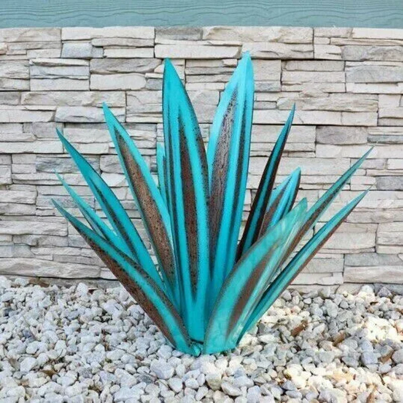 Waterproof Solar Garden Agave Lamp Decoration - Image 3